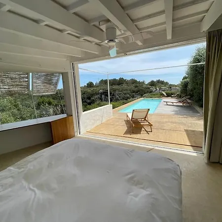 Luxury With Private Pool شقة *